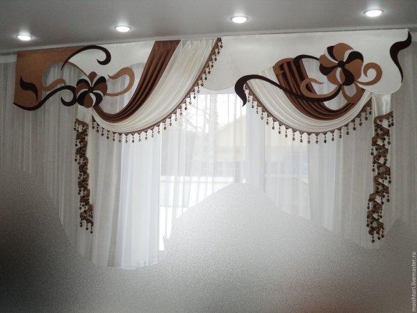 Фигурные ламбрекены