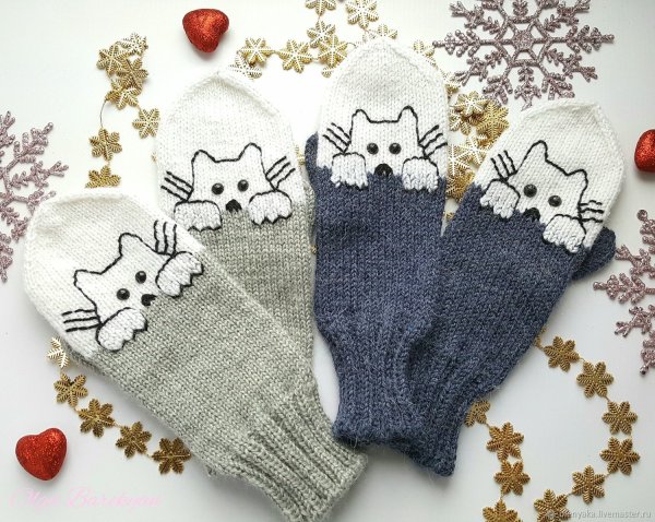 Вязаные варежки