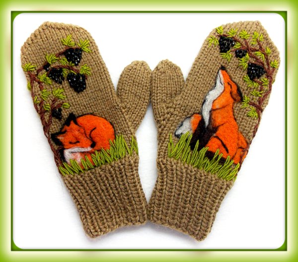 Вязаные варежки