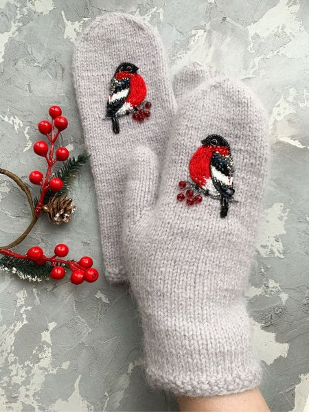 Варежки с вышивкой