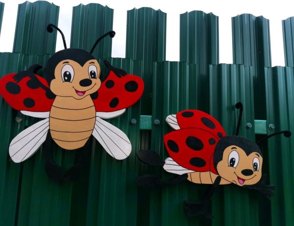 Украшение забора