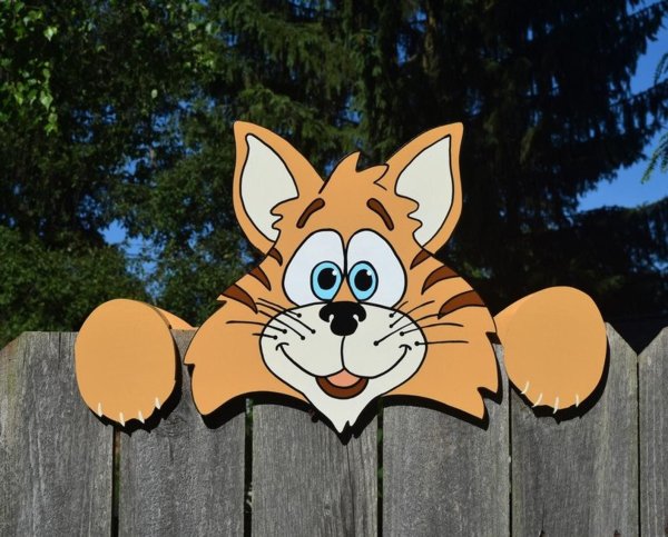 Кот на заборе из фанеры