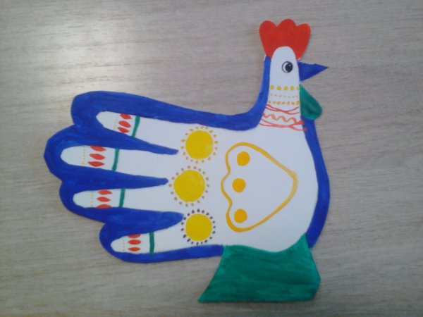 Дымковский петух из ладошки