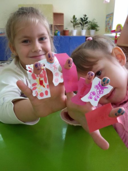 Нарядные пальчики аппликация старшая