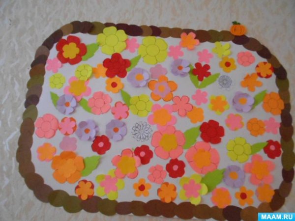 Коллективная аппликация Цветочная клумба средняя группа