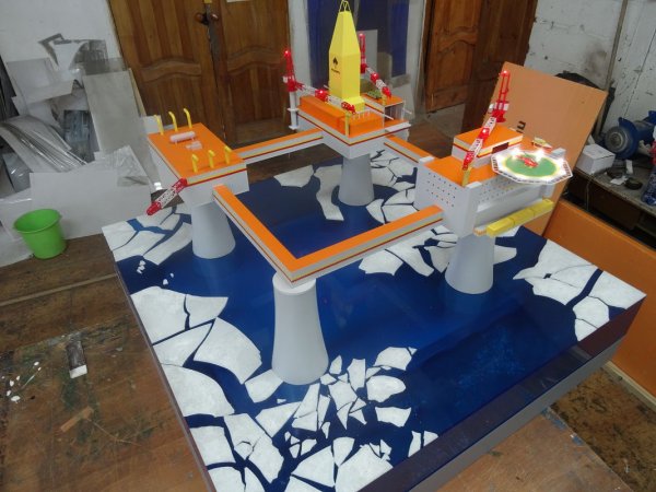 Макет нефтяного оборудования