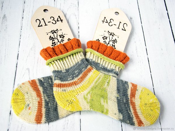 Рисунки на носках красками