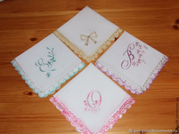 Вышивка носовых платков гладью