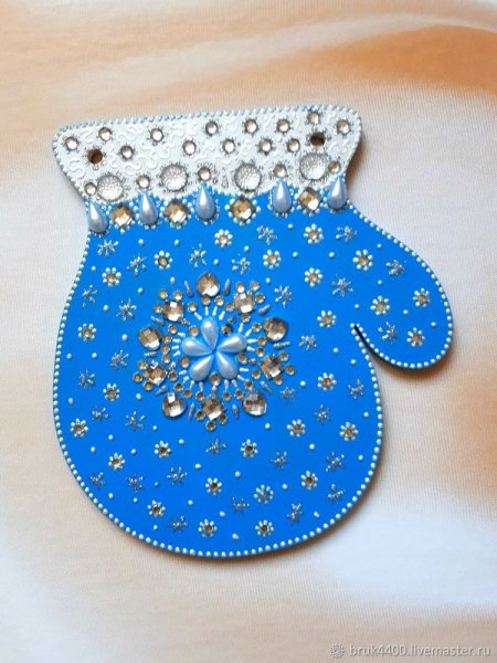 Новогодняя рукавичка поделка