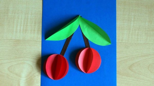Аппликация из цветной бумаги