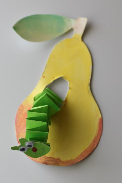 Фрукты из цветной бумаги