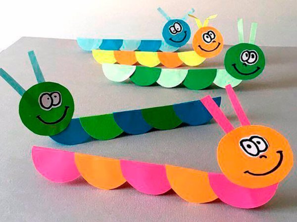 Поделка гусеница из бумаги