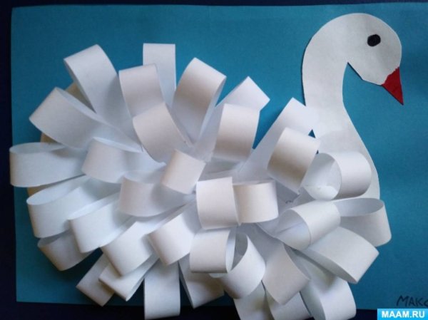 Поделки из бумажных полосок лебедь