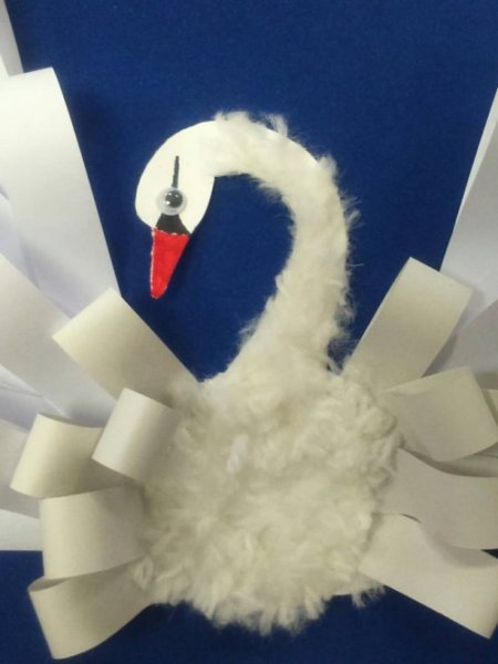 Лебедь аппликация из бумаги