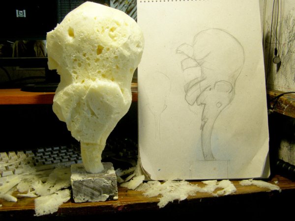 Скульптуры из монтажной пены