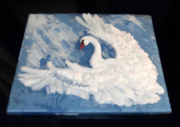 Лебедь из ваты