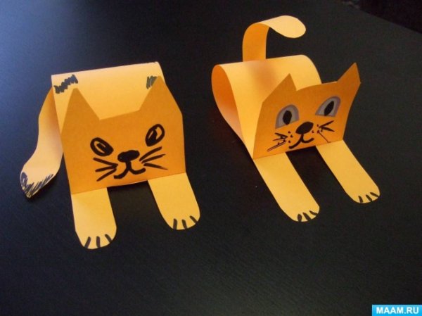 Кошка из картона и бумаги