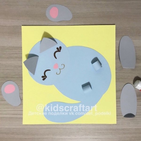 Поделка котенок с клубком из бумаги