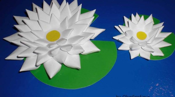 Объемная кувшинка из бумаги