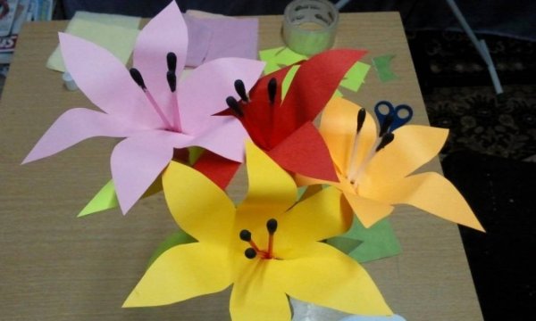 Лилия поделка из бумаги для детей