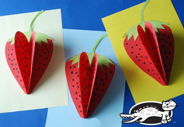 Поделка клубника