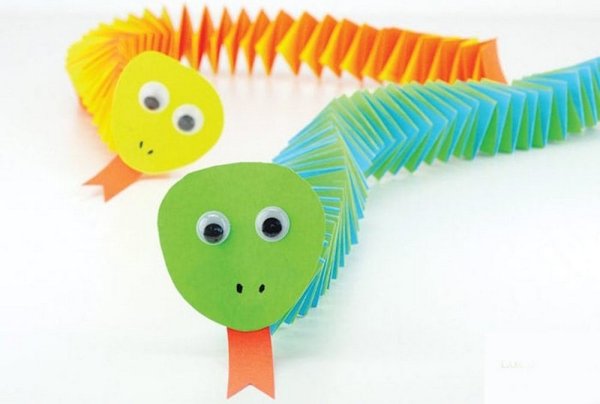 Игрушки гармошки из бумаги