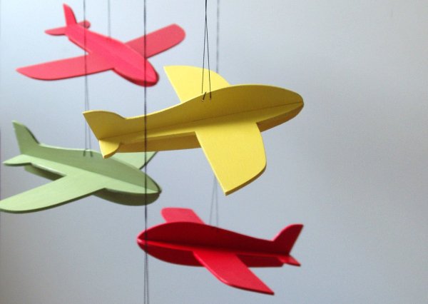 Самолет из картона