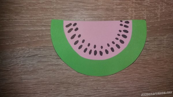 Вырезать Арбуз из бумаги