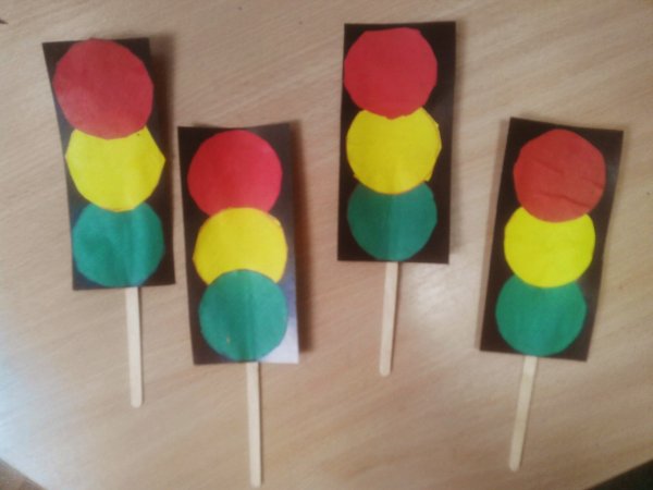 Поделка светофор
