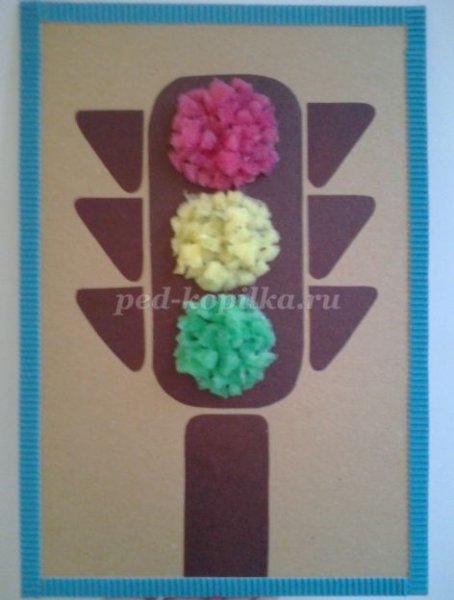 Обрывная аппликация светофор