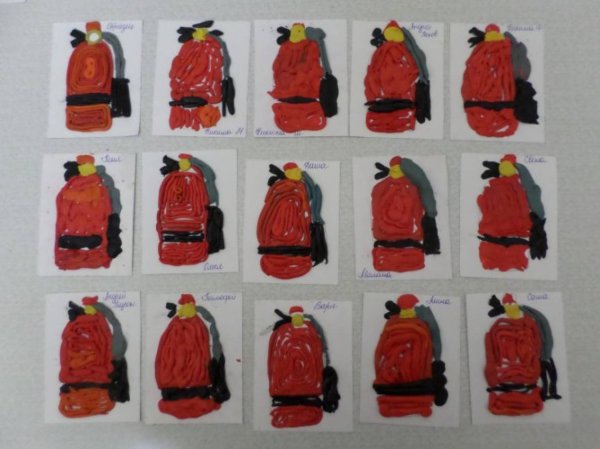 Лепка пожарника старшая группа