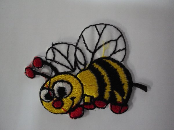 Аппликация Пчелка крючком