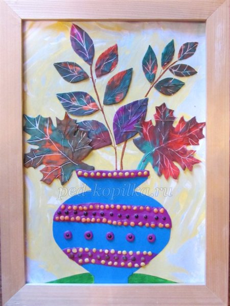 Ваза с листьями поделка