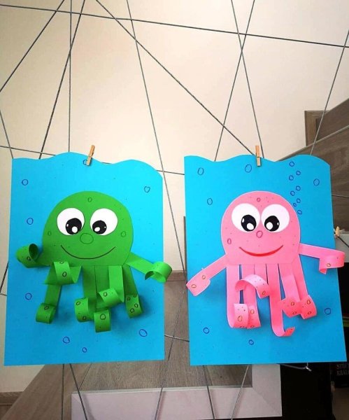 Осьминог из цветной бумаги