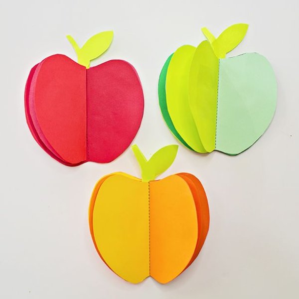 Яблочки из цветной бумаги