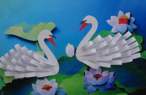 Объёмная аппликация из бумаги