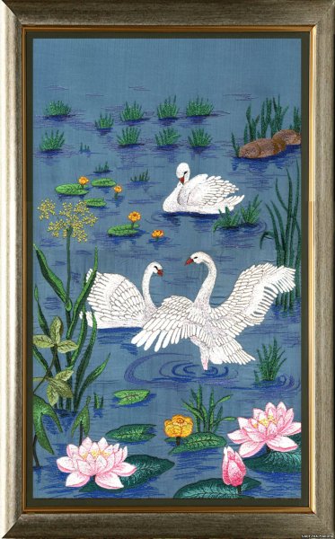 Панно лебеди