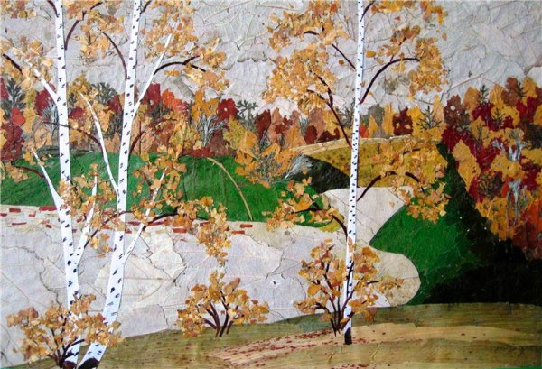 Осенний пейзаж из листьев