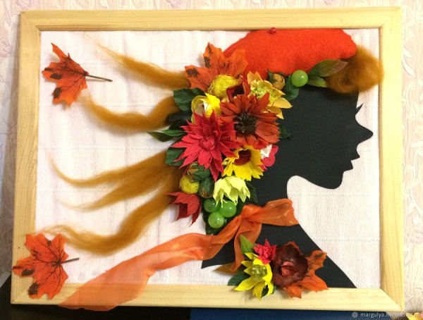 Панно из листьев
