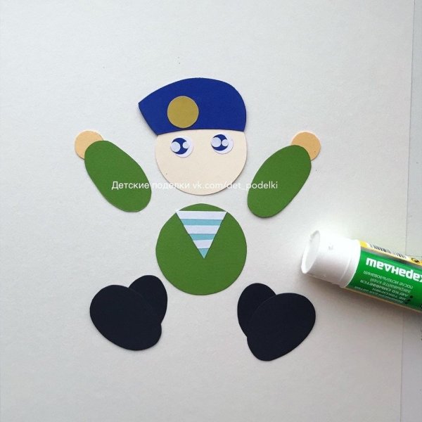 Поделка на 23 февраля в детский