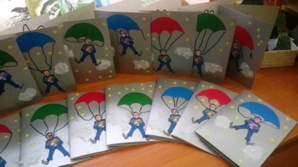 Лепка парашютисты старшая группа