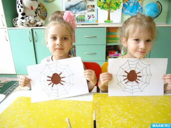 Аппликация паучок в средней группе