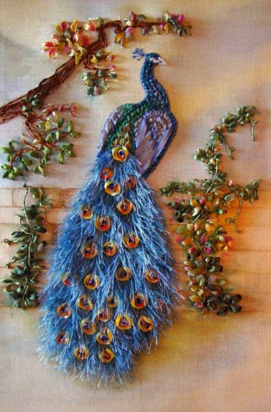 Павлины из атласных лент