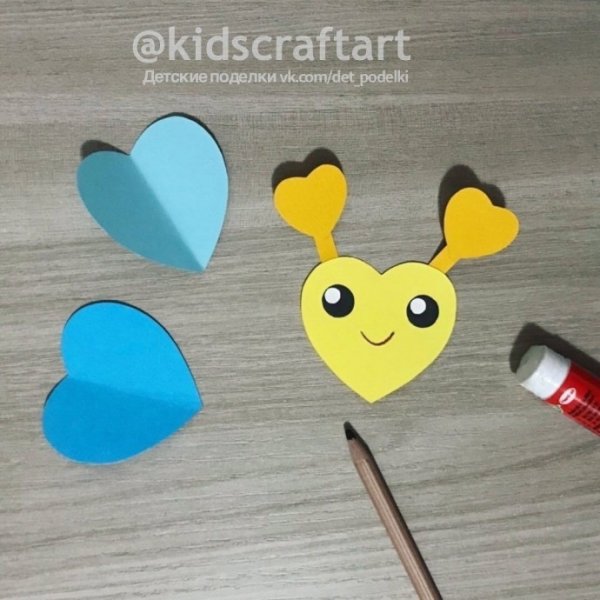 Пчела из сердечек аппликация