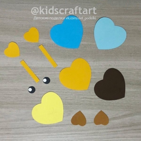 Пчелка из сердечек