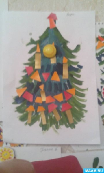 Аппликация петрушка на елке