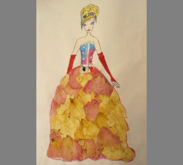 Аппликация из листьев девушка в платье