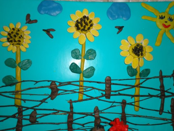 Плетень с подсолнухами лепка