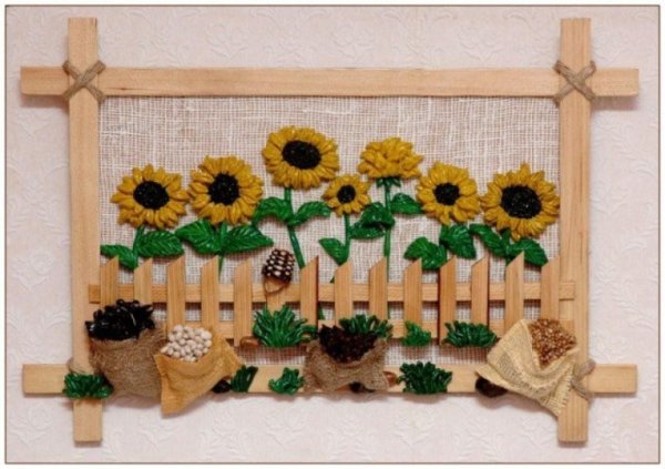 Вязаное панно с подсолнухами