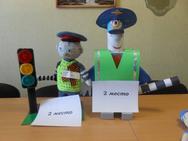 Поделка полицейский